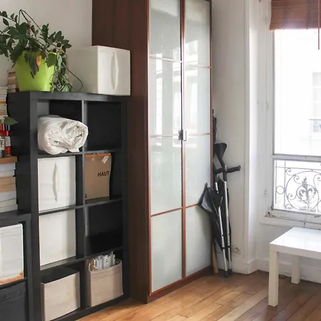 Charming 15 Apartment Paris